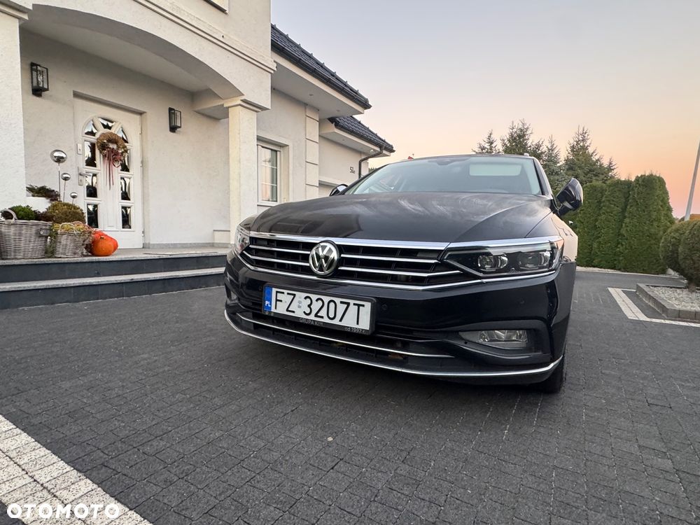 Volkswagen Passat 2.0 TDI Elegance DSG - 2