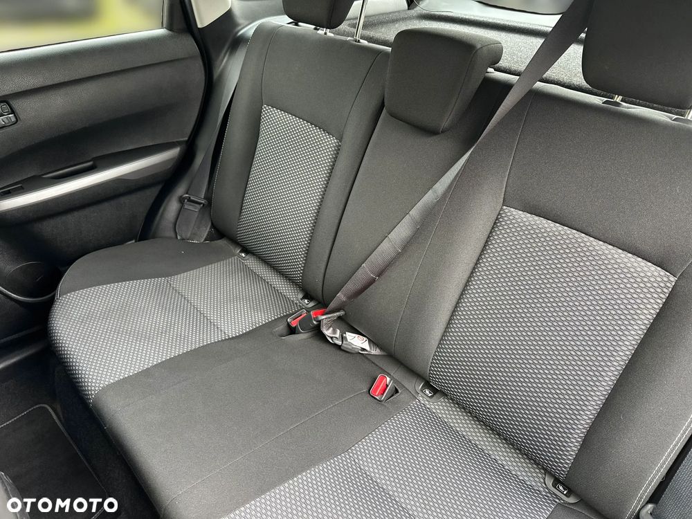 Suzuki Vitara 1.4 Boosterjet SHVS Premium 4WD - 17