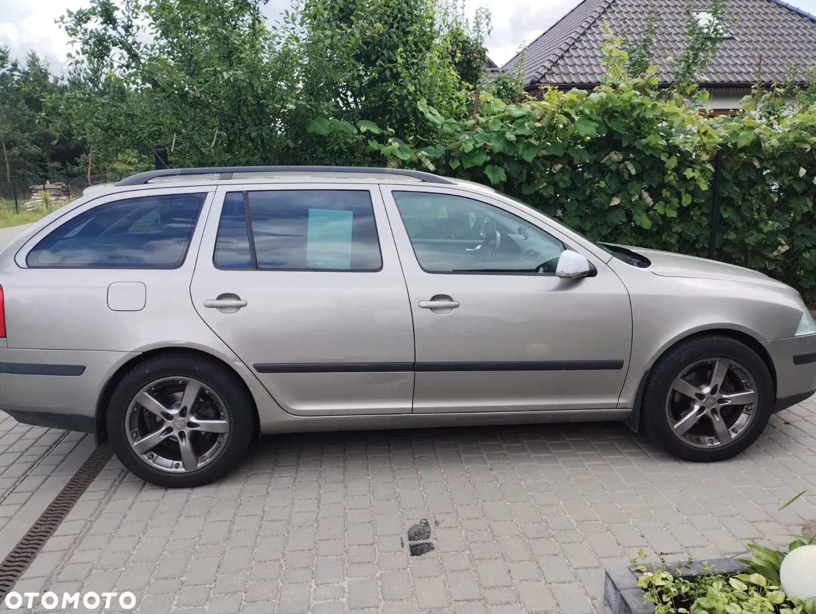 Skoda Octavia 2.0 TDI DSG Laurin & Klement - 3