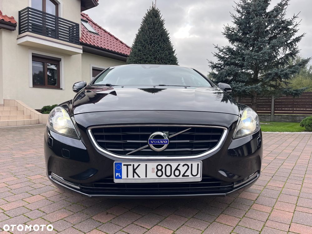 Volvo V40 D2 Momentum - 24