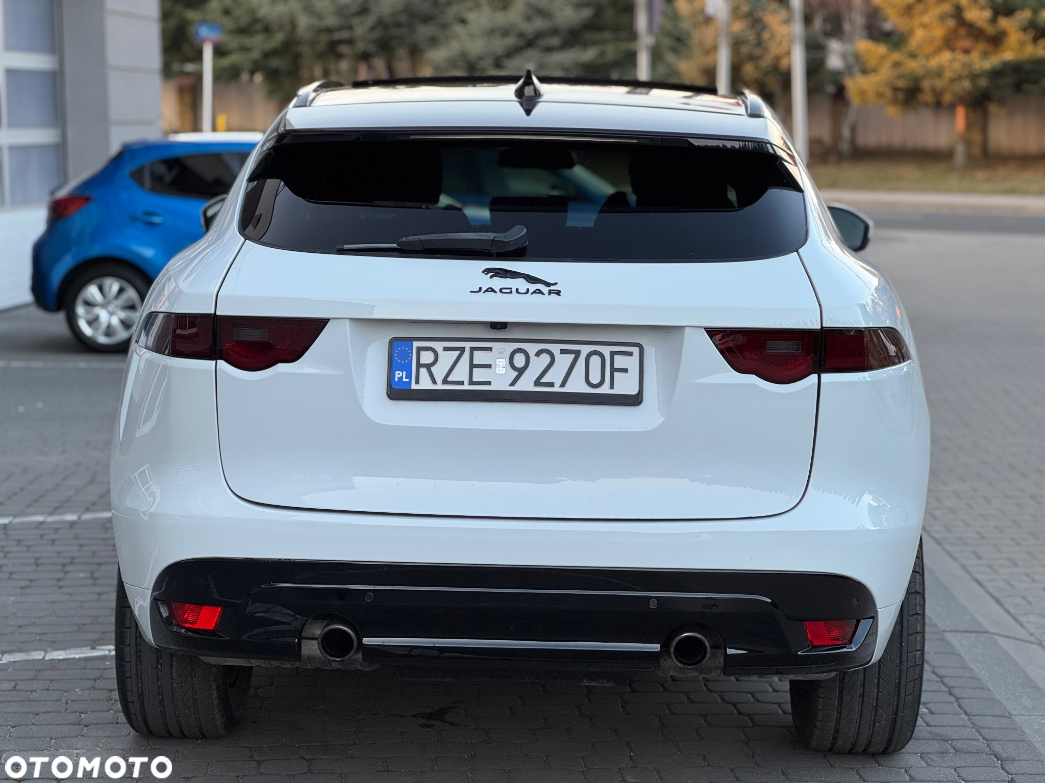 Jaguar F-Pace 3.0 V6 AWD R-Sport - 13