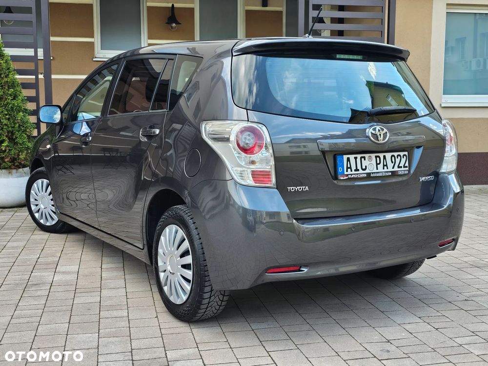 Toyota Verso 1.8 5-Sitzer Comfort - 5