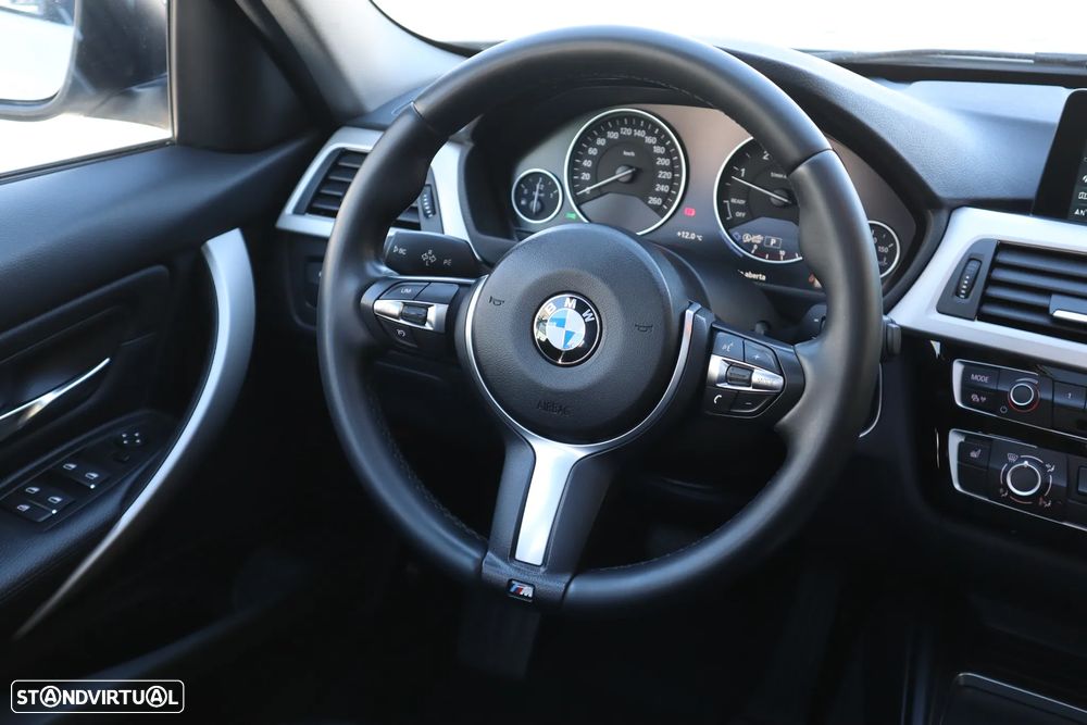 BMW 320 d Touring Aut. M Sport - 14