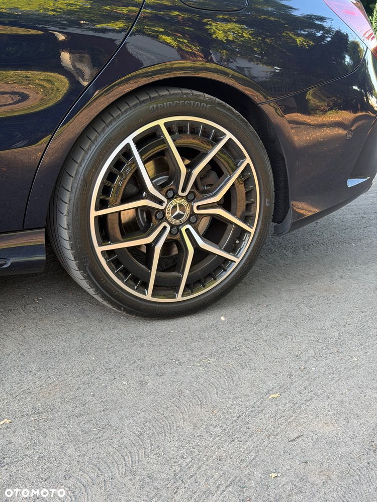 Mercedes-Benz CLA - 4