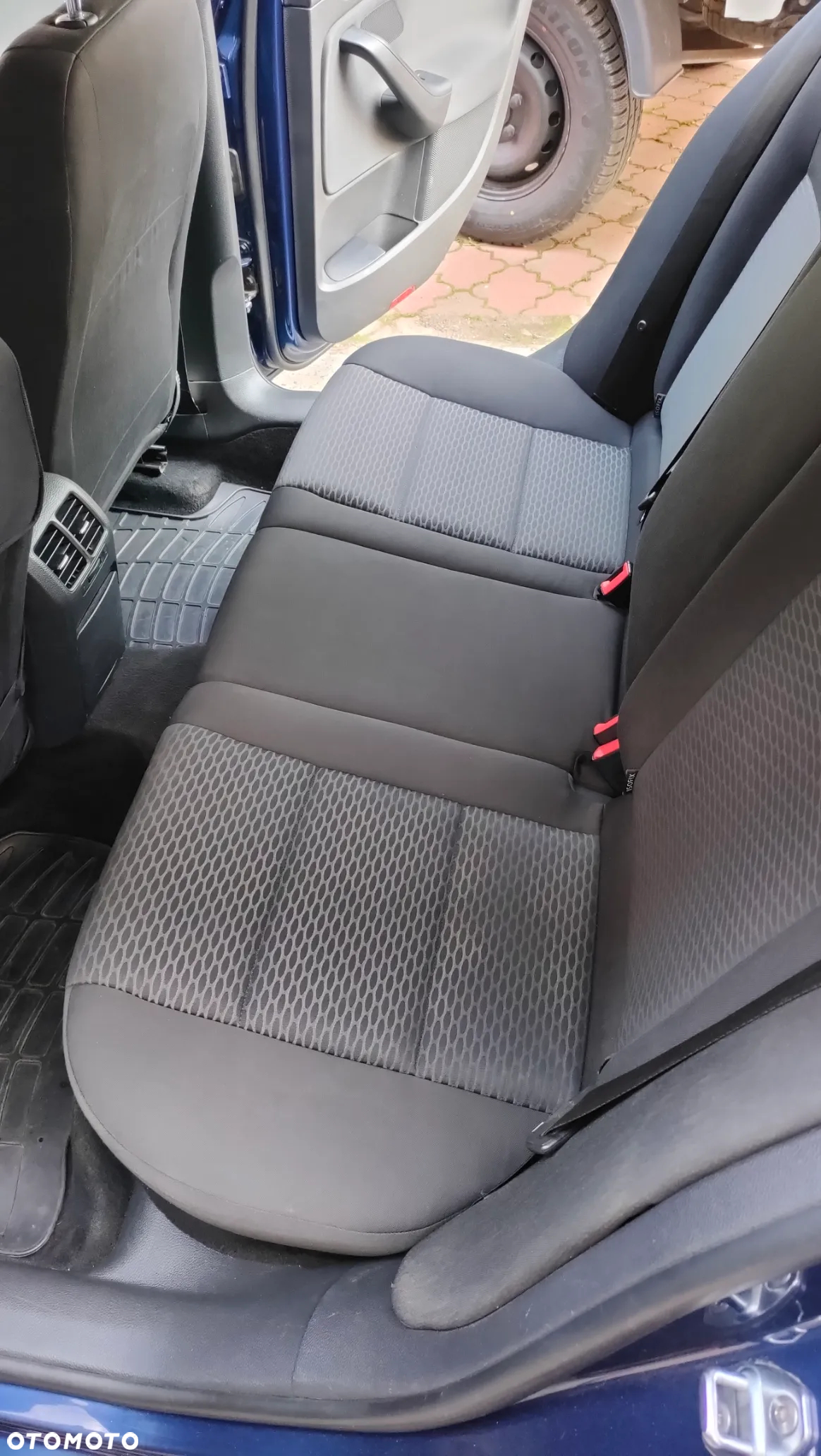 Volkswagen Golf VI 1.6 TDI BlueMot Trendline - 6