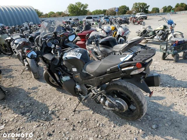 Kawasaki GTR - 4
