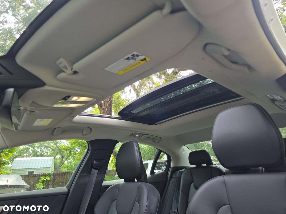 Volvo S60 B5 B AWD Plus Dark - 10