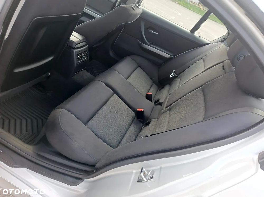 BMW Seria 3 - 19