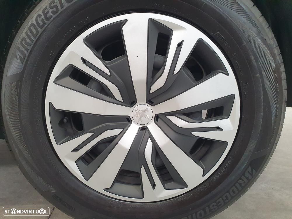 Peugeot 2008 1.5 BlueHDi GT EAT8 - 24