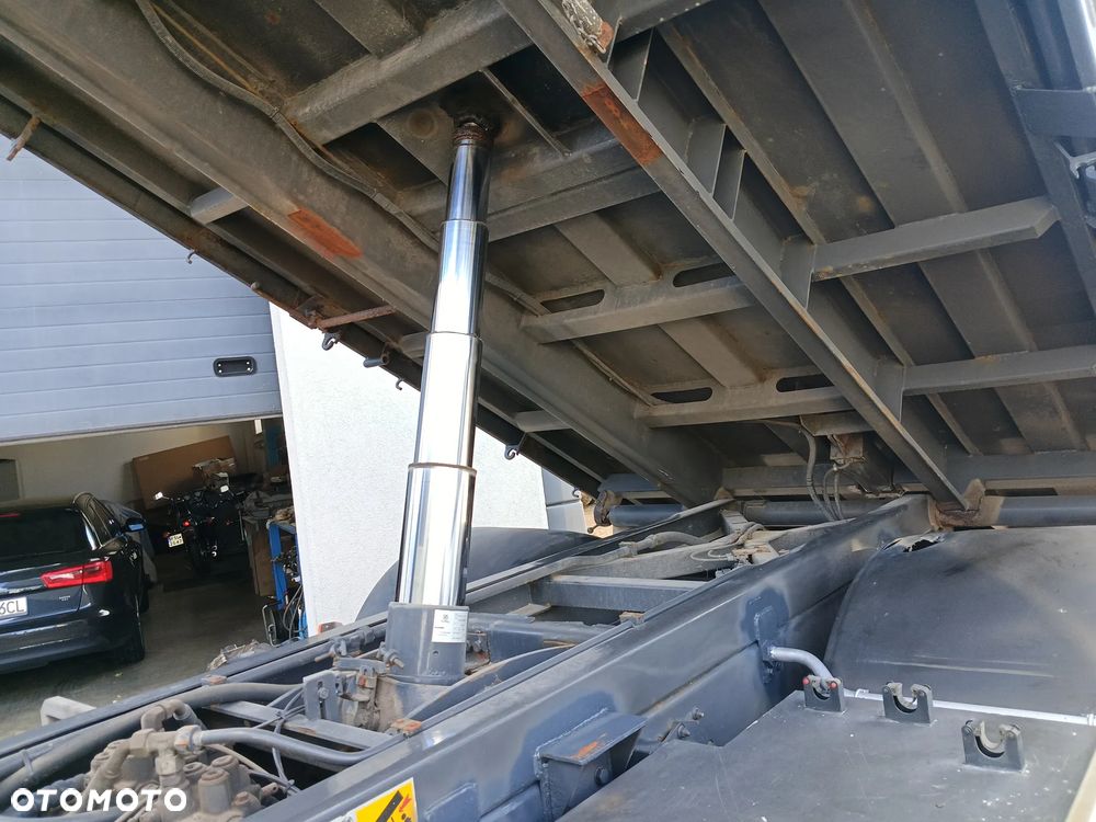 Volvo FL 260 - 9