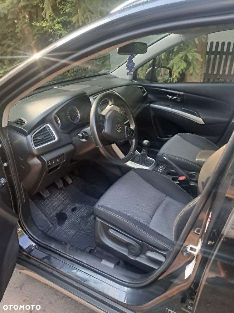 Suzuki SX4 1.6 Premium - 5