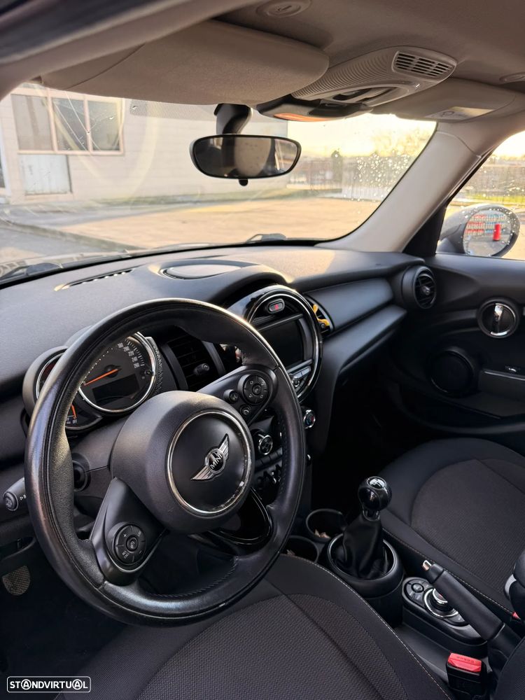 MINI 5 Portas One D - 9