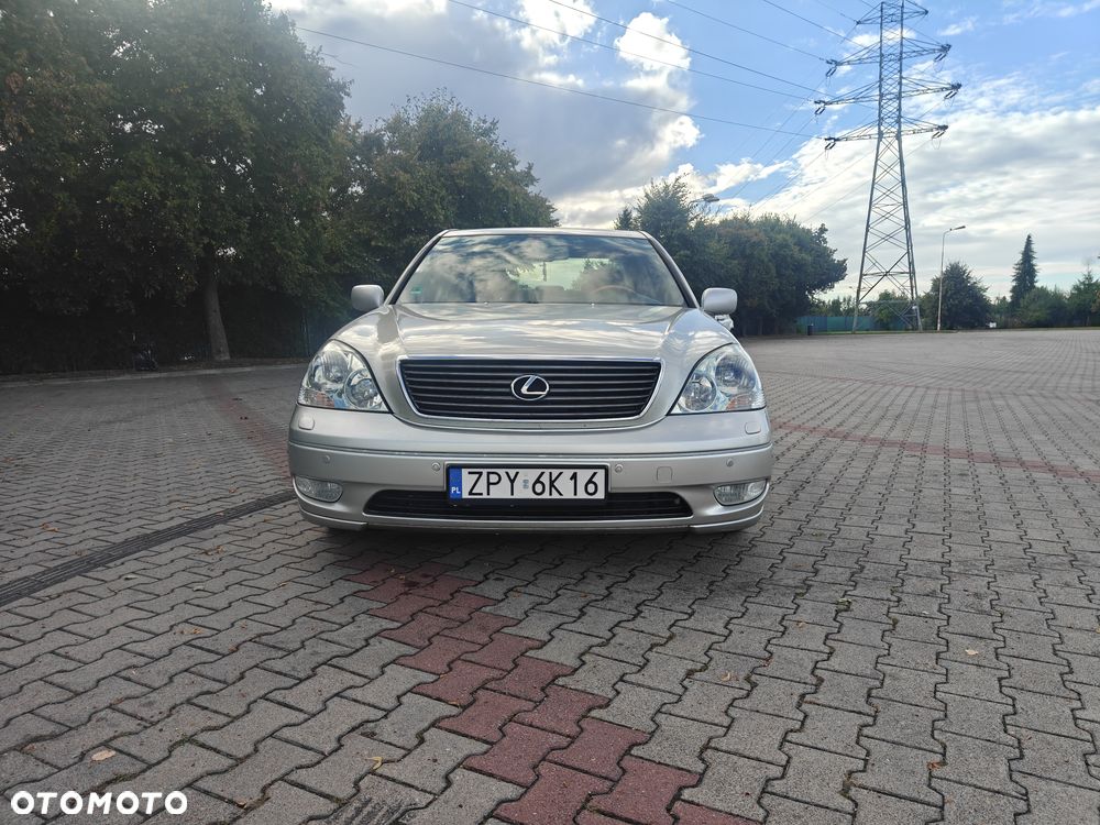 Lexus LS Standard - 2