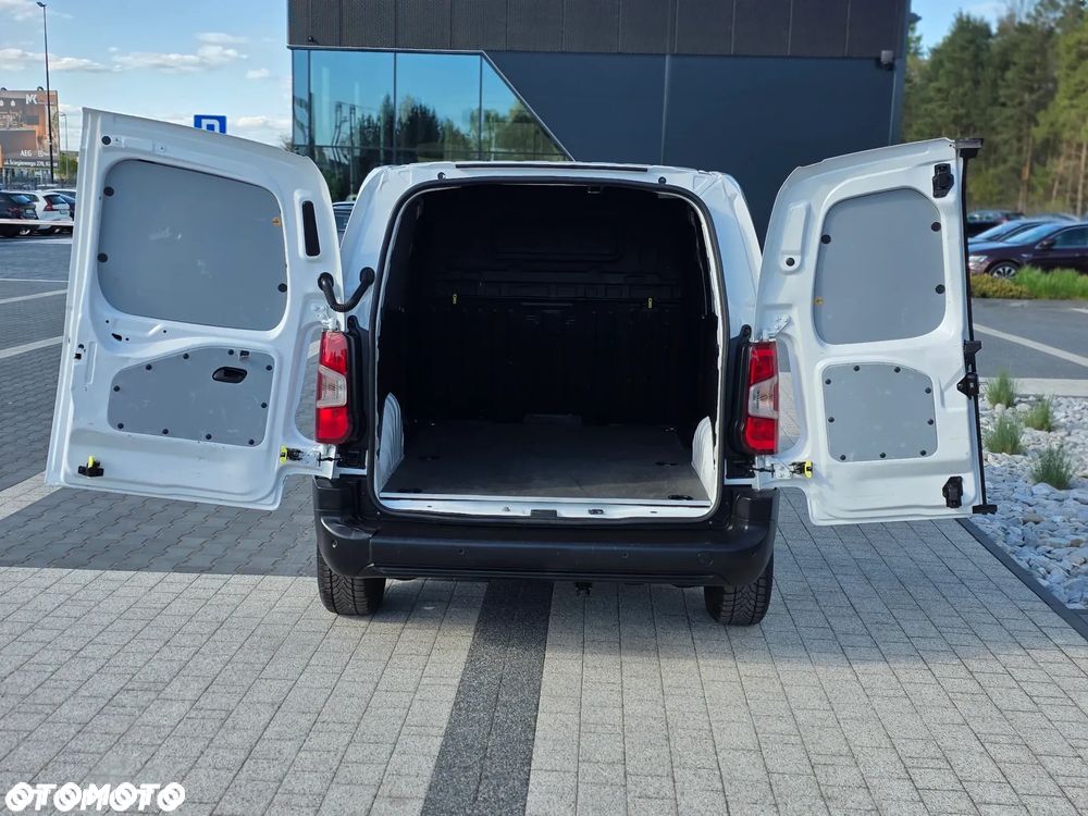 Toyota Proace City 2.0t 1.5 D-4d 100KM  3 OSOBOWA Furgon Blaszak BEZWYPADKOWA z Polskiego Salonu I Pierwszy i Jedyny Właściciel I Pełna Faktura Vat 23% - 7
