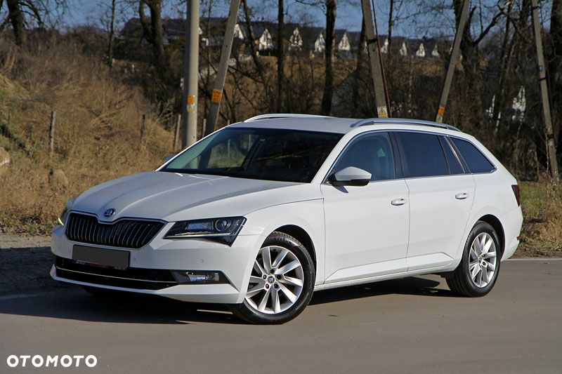 Skoda Superb 2.0 TDI DSG Ambition - 1