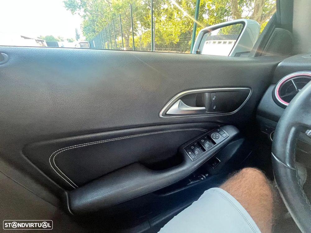 Mercedes-Benz CLA 220 CDI 7G-DCT - 10