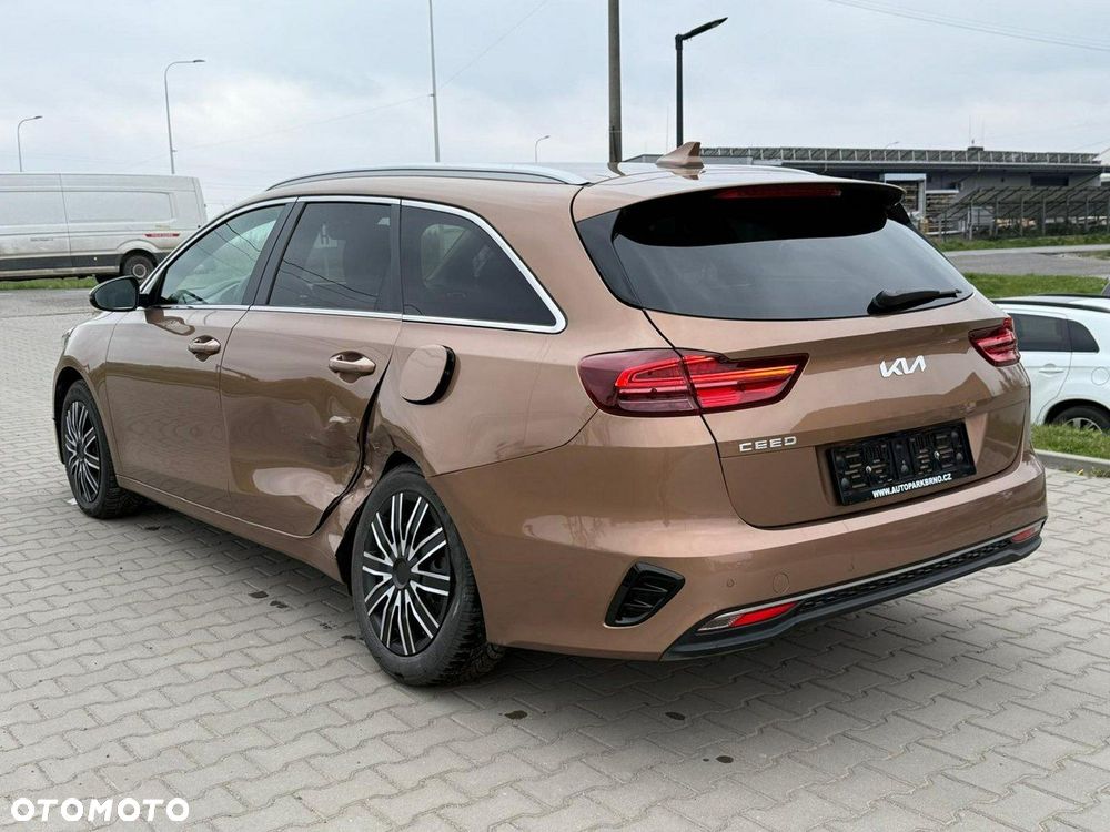 Kia Ceed 1.5 T-GDI Business Line - 3