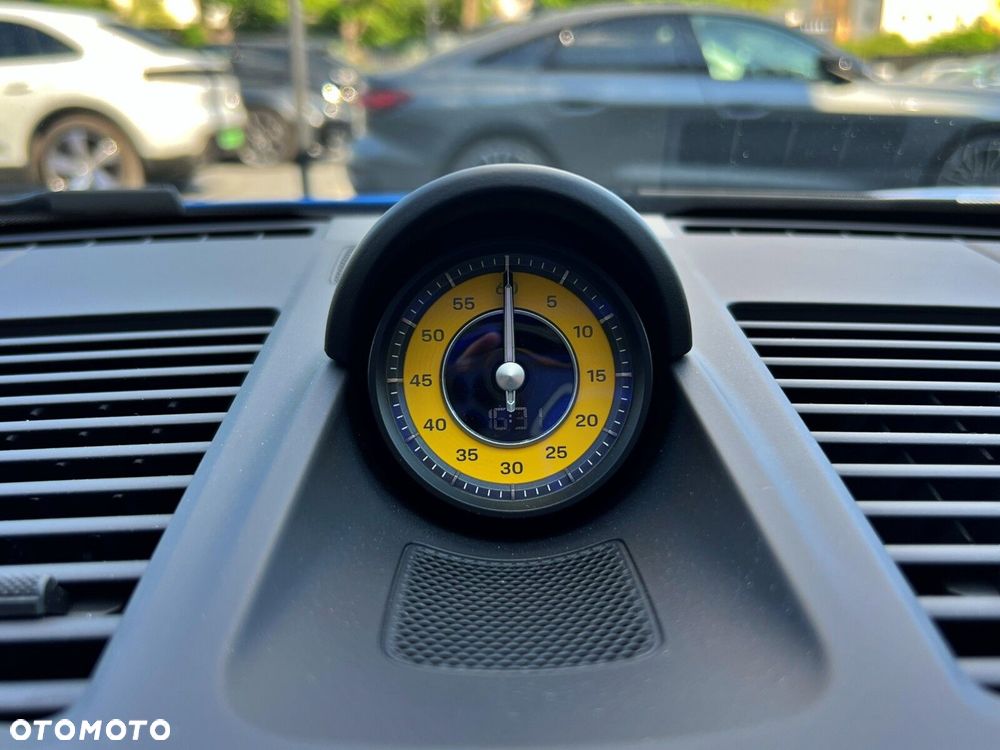 Porsche 911 - 23