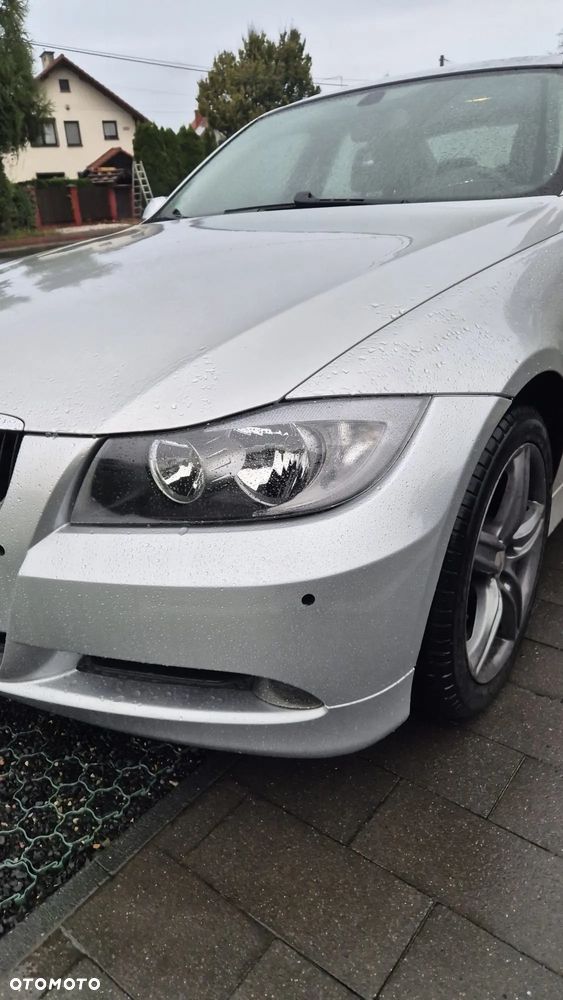 BMW Seria 3 318i - 18