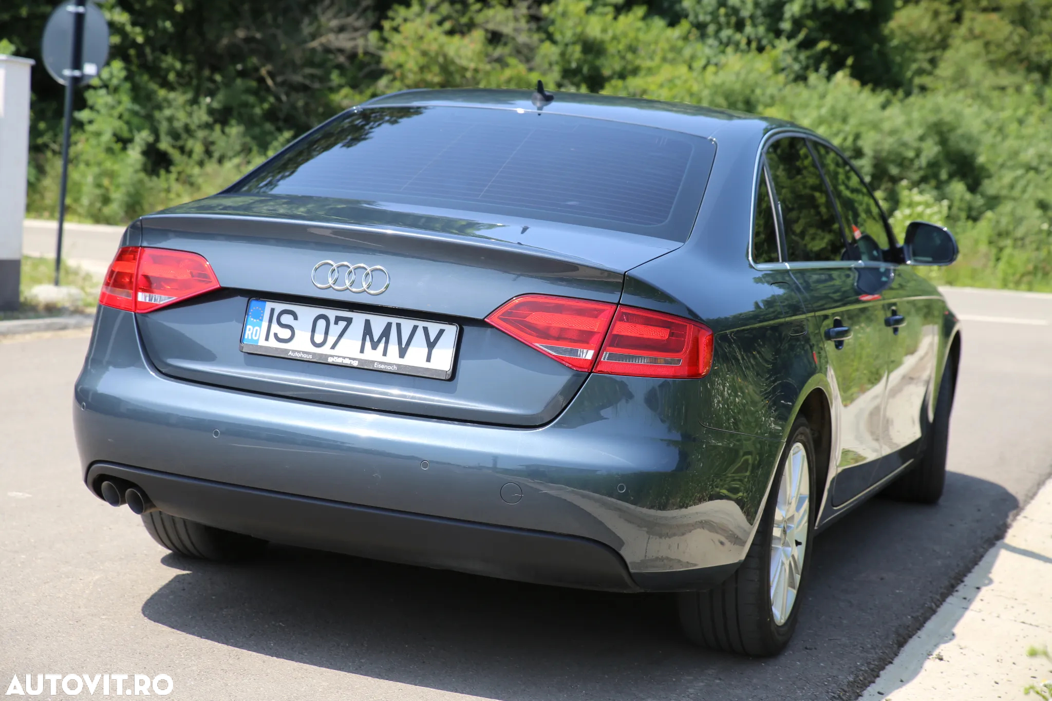 Audi A4 - 4