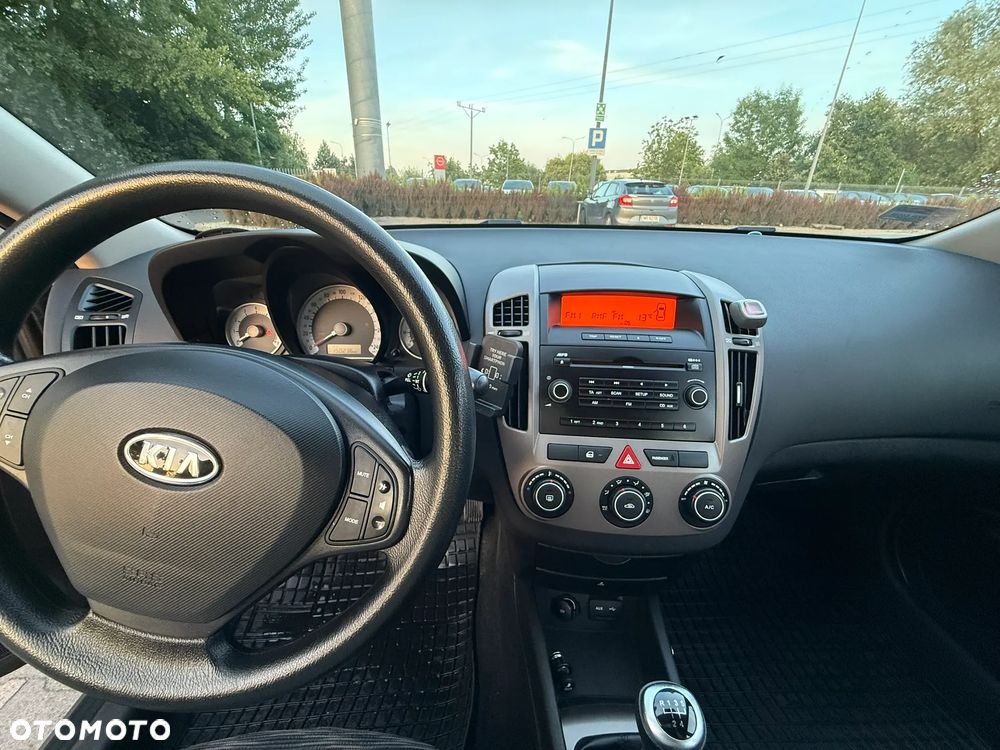 Kia Ceed 1.4 Comfort + - 7