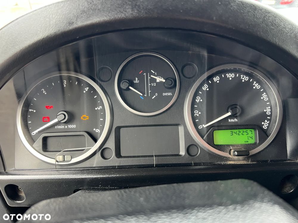 Land Rover Defender - 15