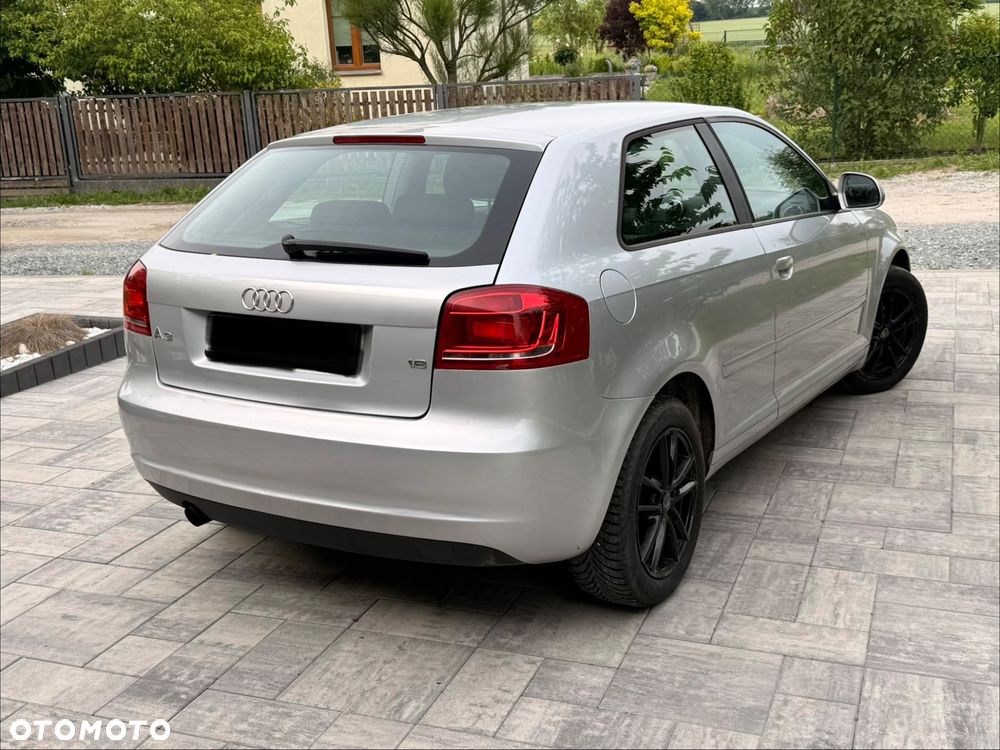 Audi A3 3-drzwiowe 1.6 Limited Edition - 3