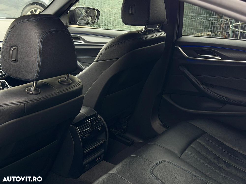 BMW Seria 5 520d Aut. M Sport Edition - 24