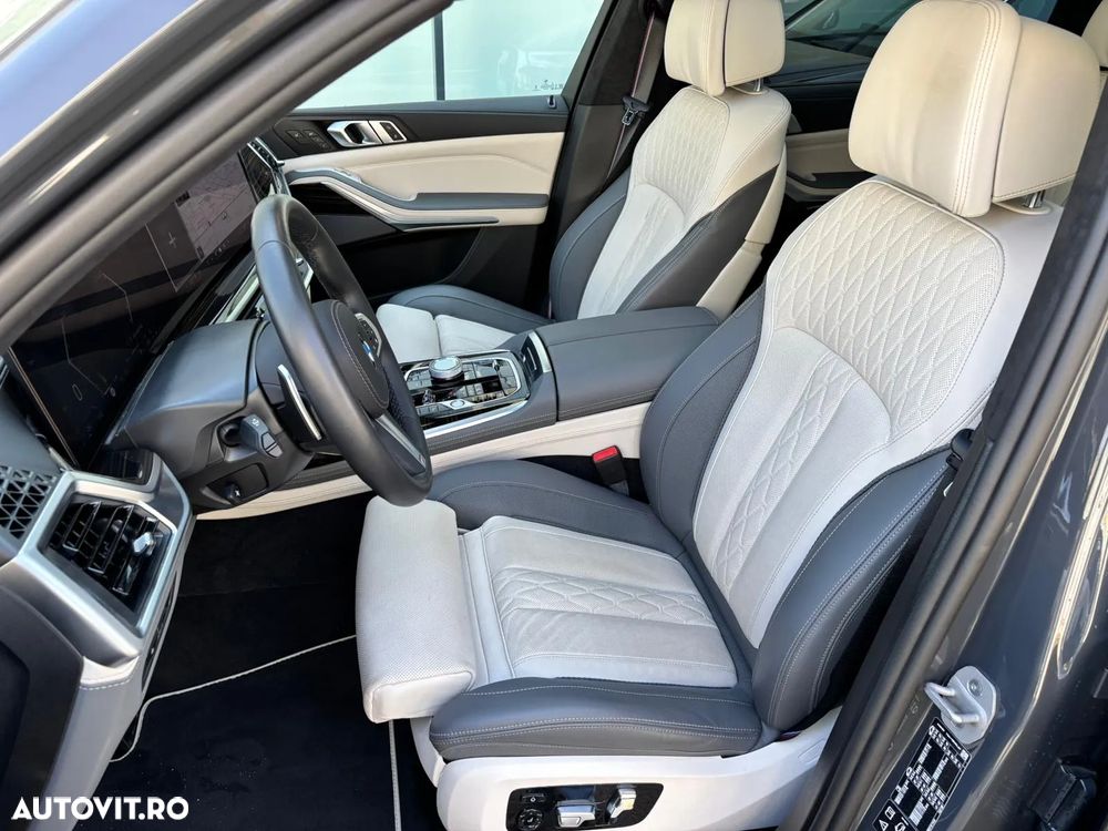 BMW X7 xDrive40i AT MHEV - 11