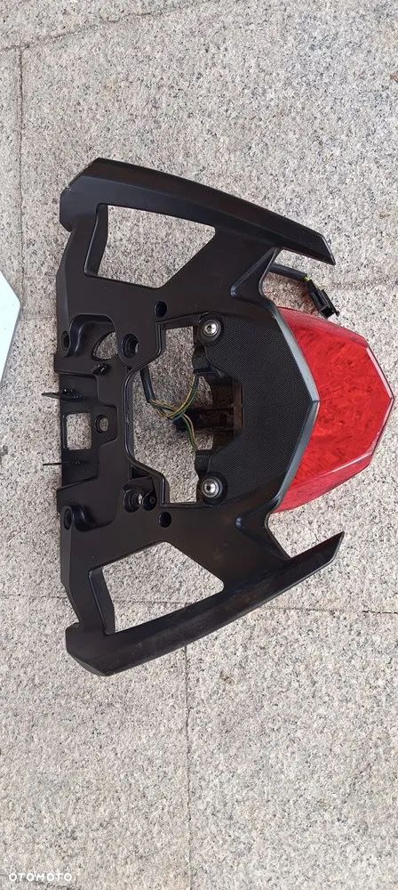 APRILIA SHIVER DORSODURO OWIEWKA OGON LAMPA RĄCZKI PASAŻERA - 15