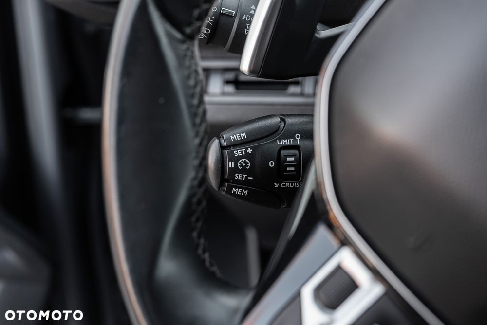 Peugeot 3008 PureTech 130 Stop & Start GPF EAT8 Allure - 28