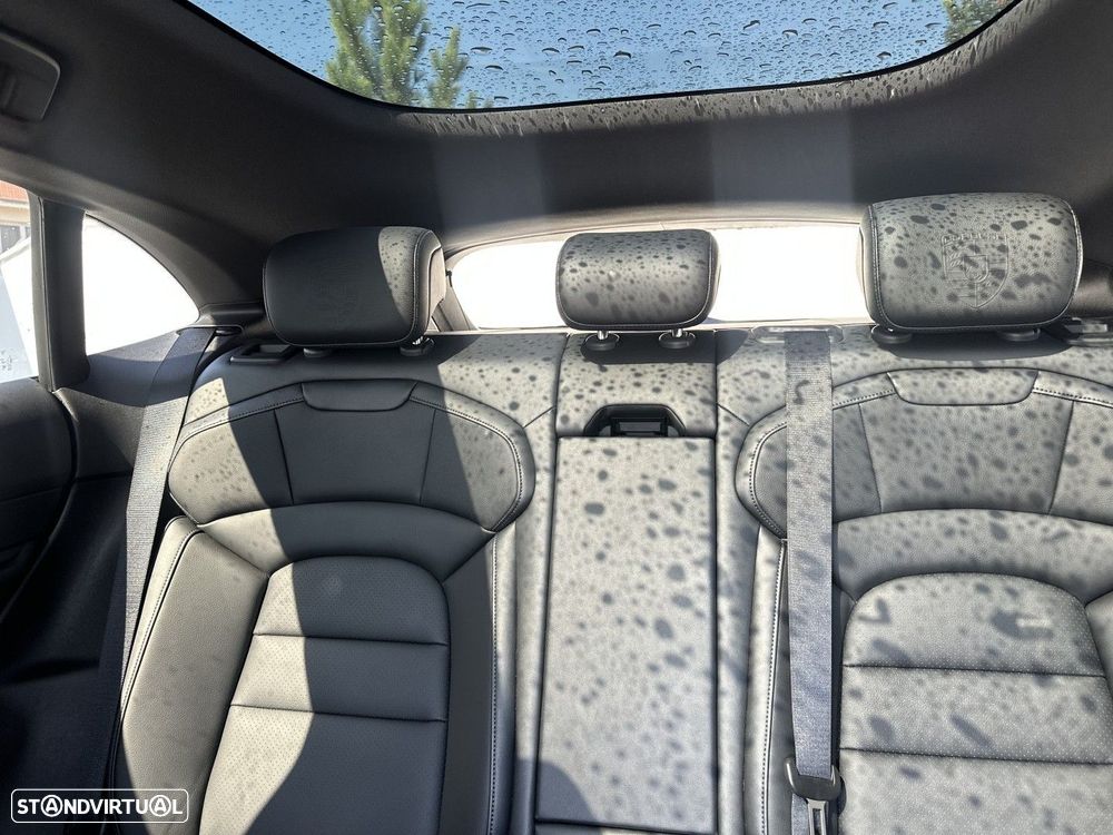 Porsche Taycan Sport Turismo bateria Performance Plus - 23