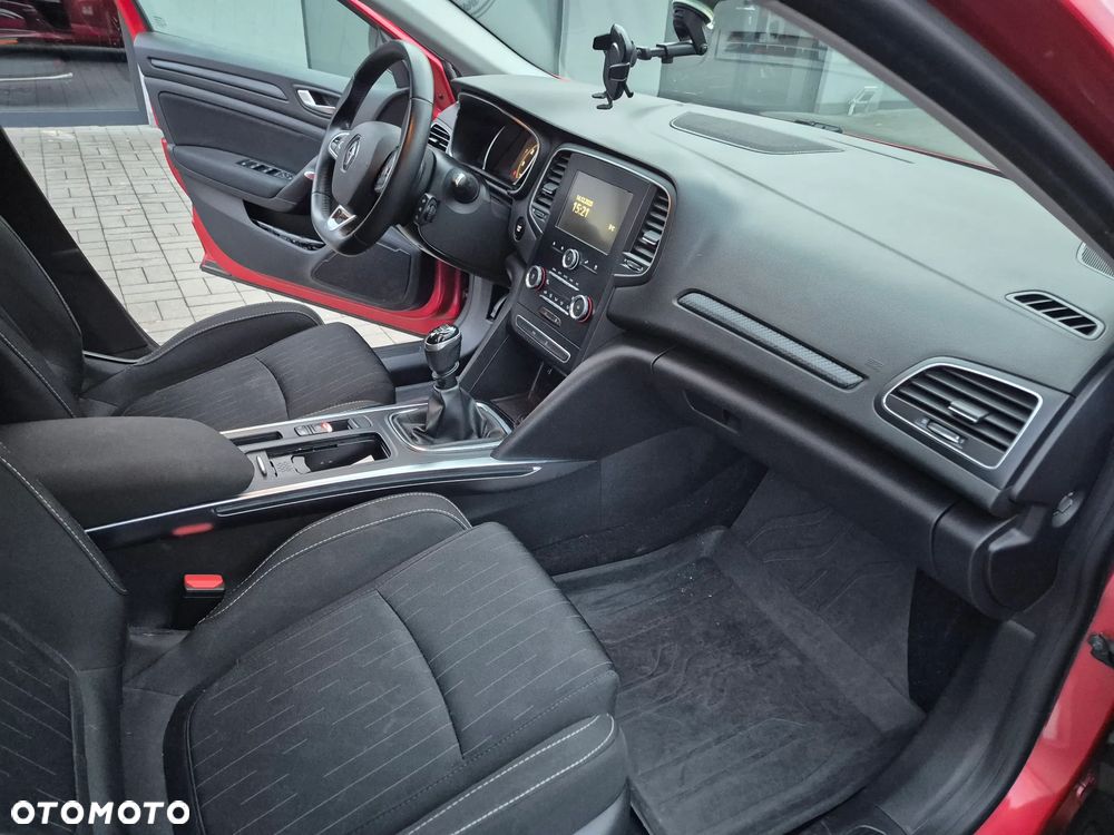 Renault Megane 1.3 TCe FAP Limited - 10