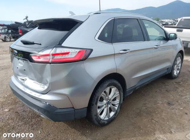 Ford Edge - 4