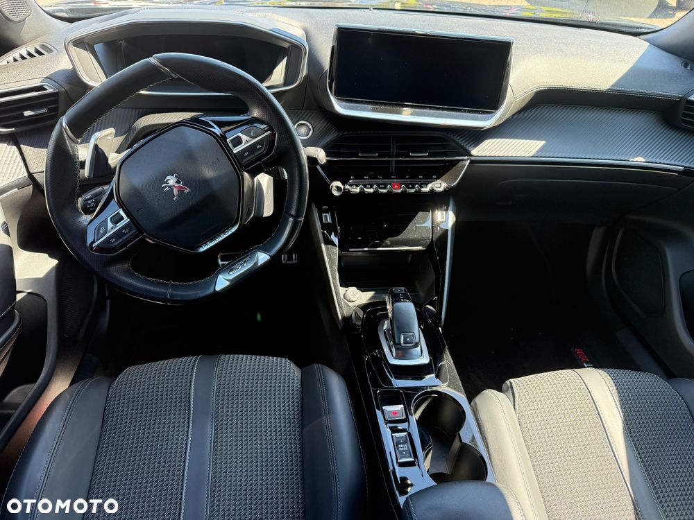 Peugeot 2008 PureTech 130 EAT8 GT Exclusive - 14