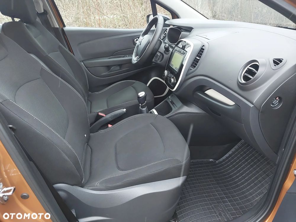 Renault Captur - 28