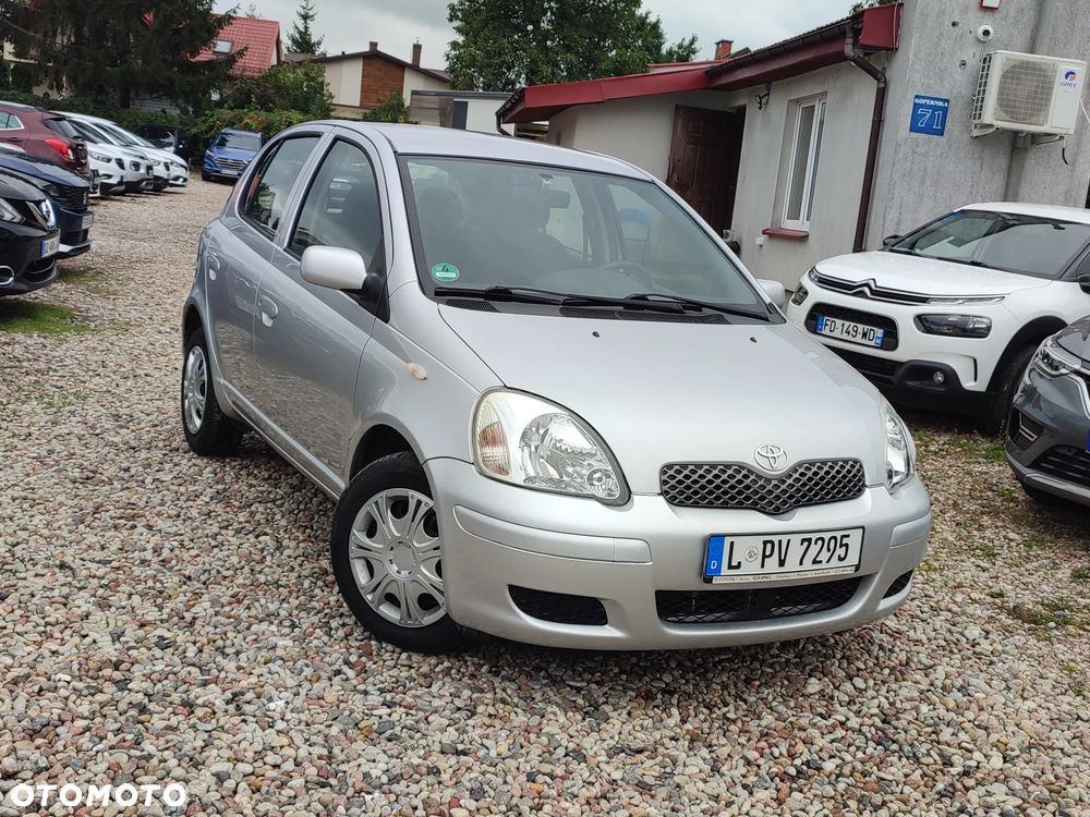 Toyota Yaris 1.3 VVT-i Team - 1