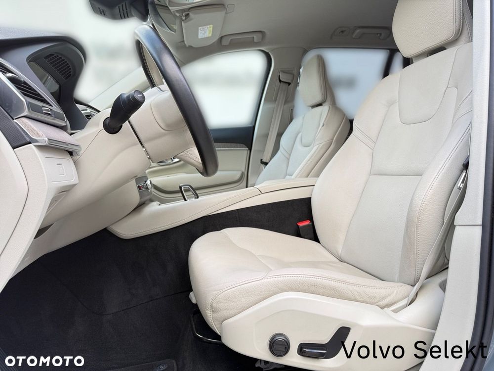 Volvo XC 90 - 13