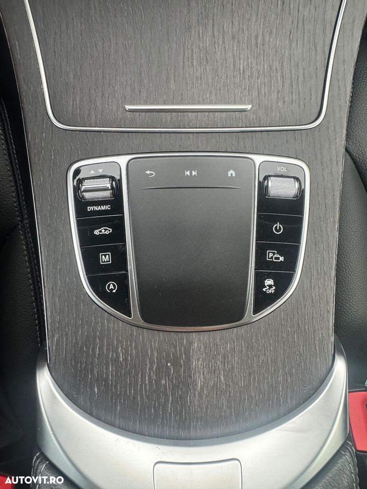 Mercedes-Benz GLC 300 d 4MATIC - 17
