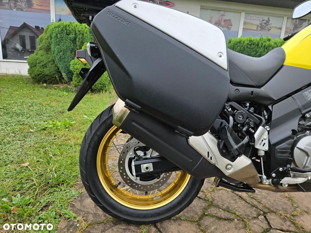 Suzuki V-STROM - 22