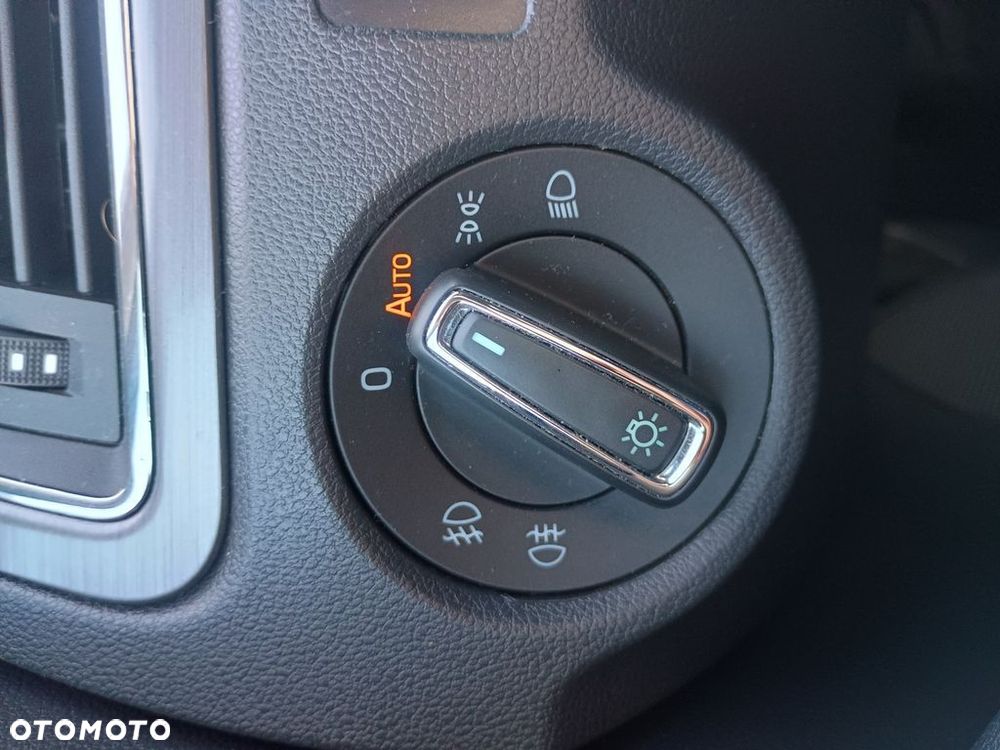Skoda RAPID 1.0 TSI Style - 17