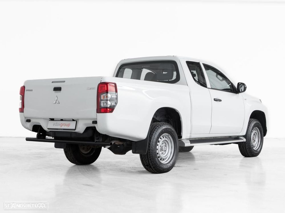 Mitsubishi L200 2.4 DI-D CLUB CAB INVITE 3L 4WD - 3