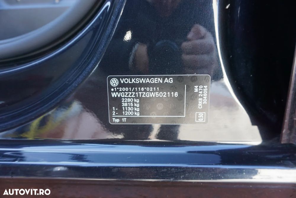 Volkswagen Touran 1.6 TDI SCR BlueMotion Technology Trendline - 24