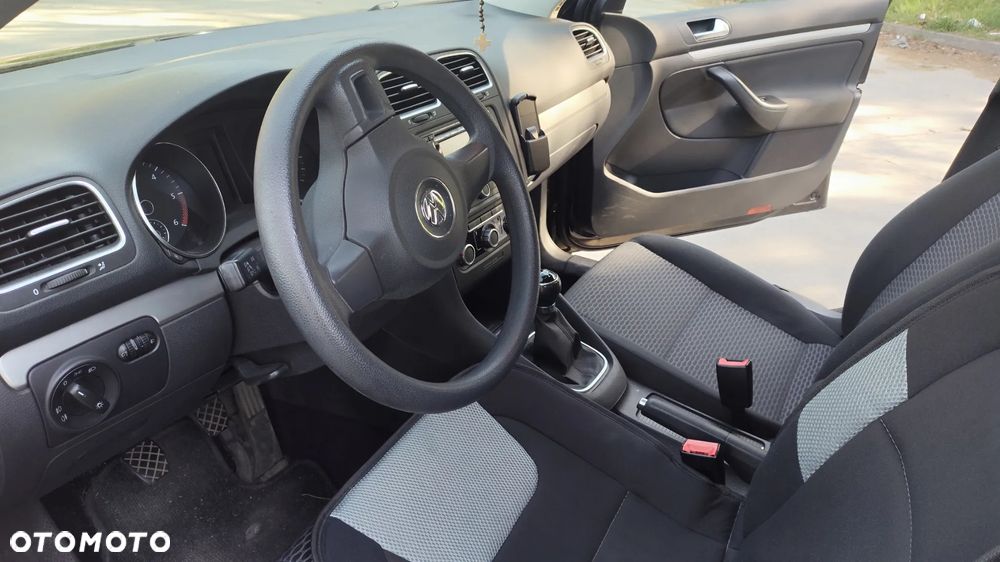 Volkswagen Golf 1.6 TDI DPF Trendline - 4