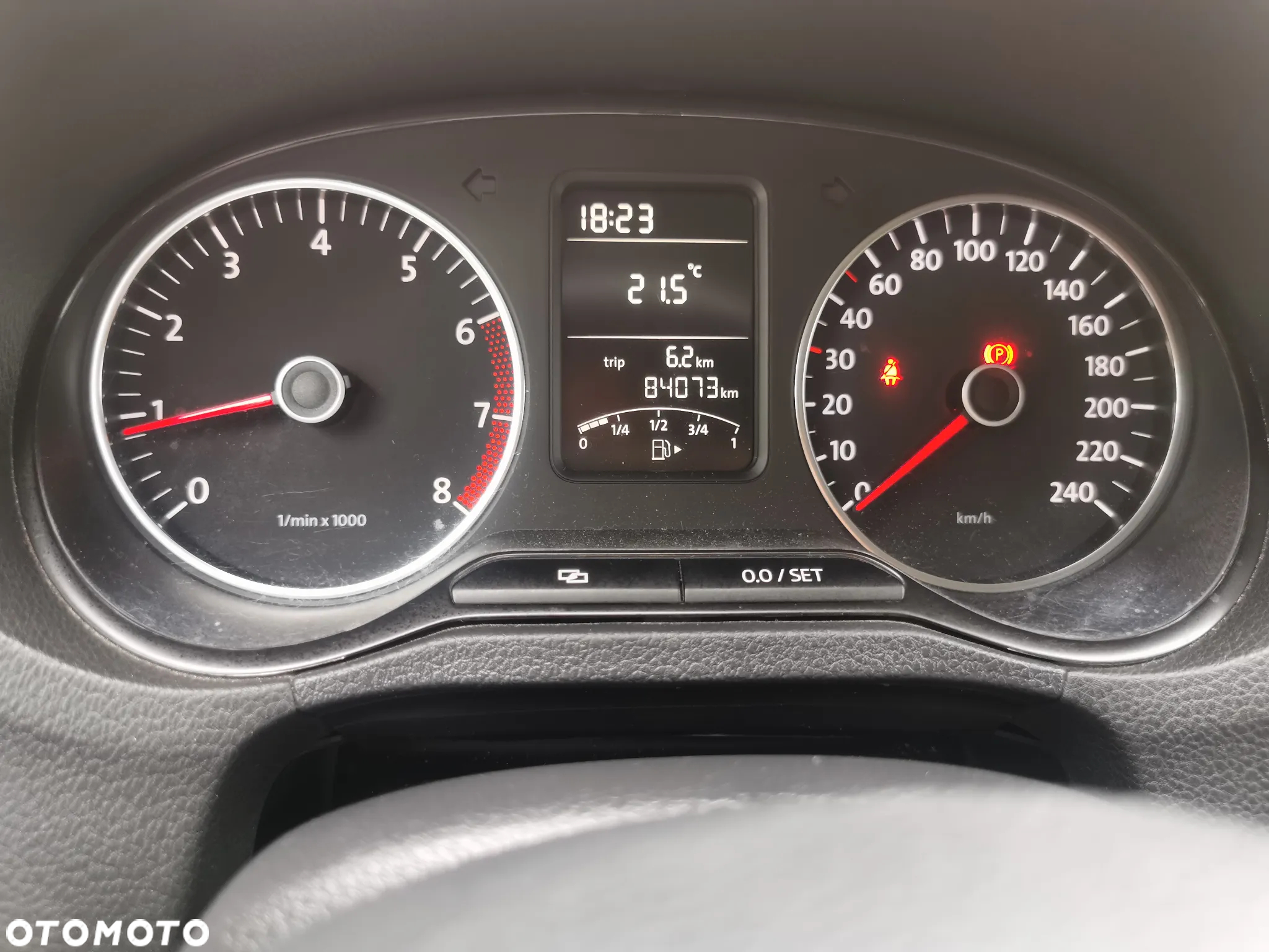 Volkswagen Polo 1.4 16V Trendline - 13