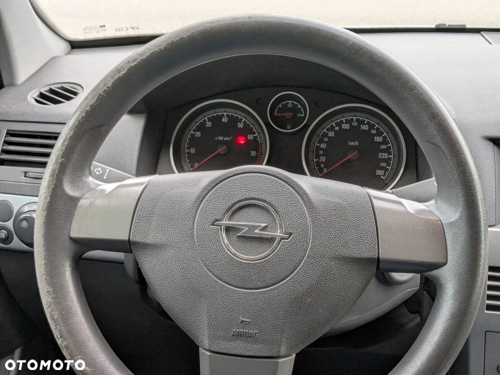 Opel Astra - 10