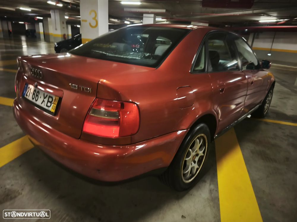 Audi A4 1.9 TDI Attraction EC - 26