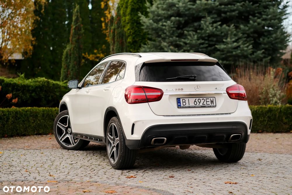 Mercedes-Benz GLA 220 4-Matic AMG Line - 29