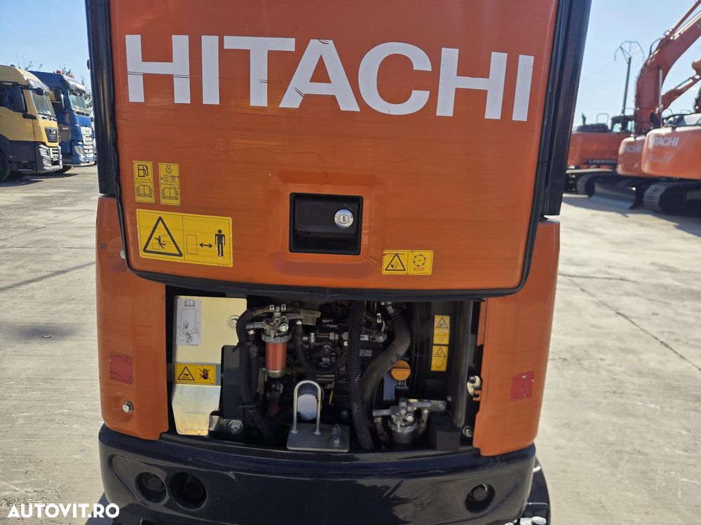 Hitachi ZX19-6, 2 tone, CUPLA RAPIDA+4 CUPE, adancime sapare 2,5m, latime 0,8m cu senile extensibile la 1,2m, inst picon pe brate, lama nivelare, ridica 1tona, senile 80% ok, produs in JAPONIA, STARE FOARTE BUNA, posibilitate leasing-PROMOTIE 21.900 Eur+Tva - 36