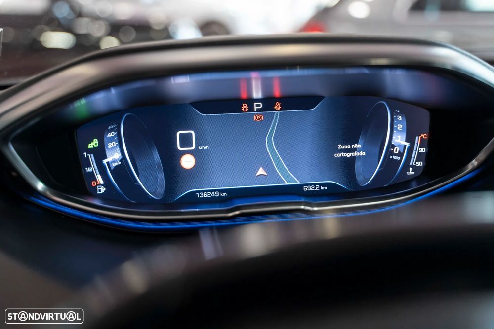 Peugeot 5008 1.5 BlueHDi Allure Pack EAT8 - 22